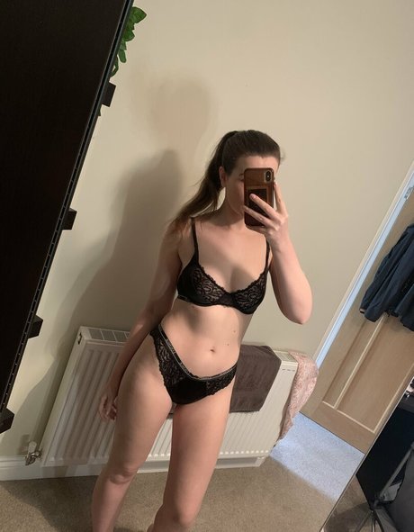 ellie bx beautiful actress image