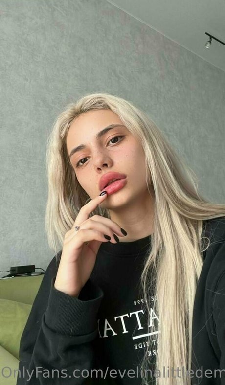 evelinalittledemon perfect model archive