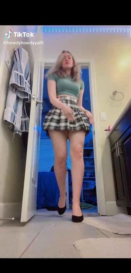 blonde secretary onlyfans sexy pics