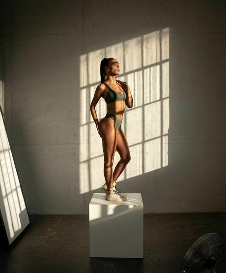 Anja Blagojevic sex model gallery