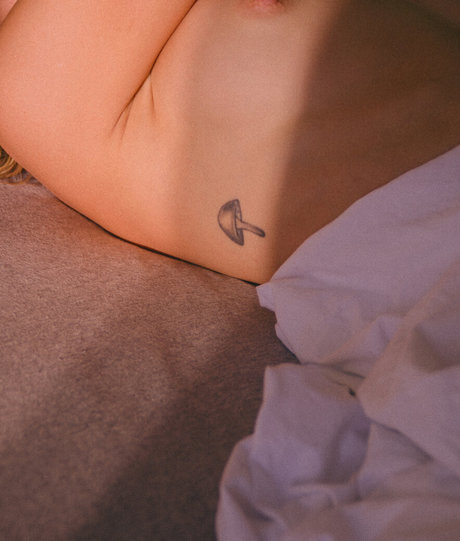 Miacbell star pretty photo