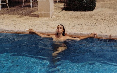 Miacbell porn star pictures