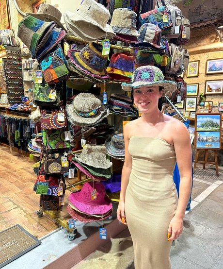 Chloe Hodgson star hd picture