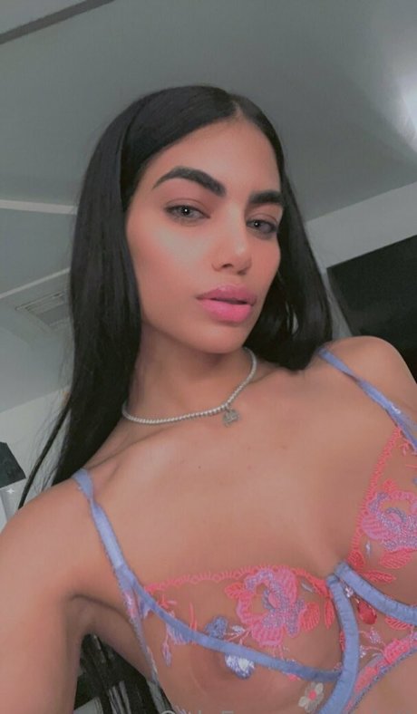 vioti high quality pornstar pic