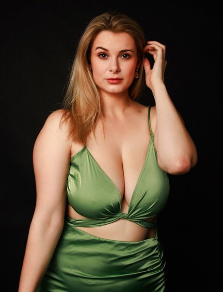 Natalie Juliet Deadman high quality model photos