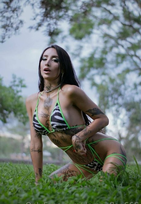 demonflor 666 star sexy pics