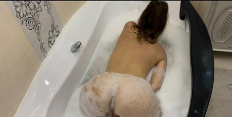 lolasecretstories Profile photo