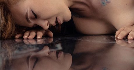 mala nataalka model high quality image