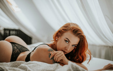 mala nataalka pornstar hd pic