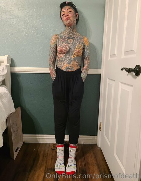 prismofdeath star erotic photo