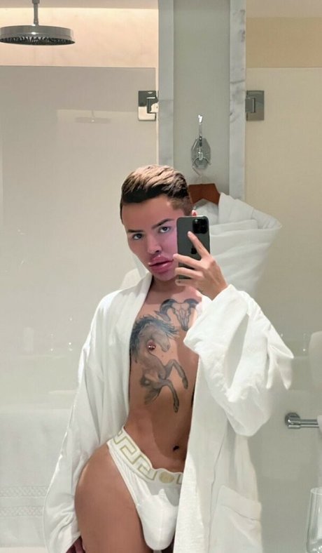 Mateo Blanco sexy pornstar image