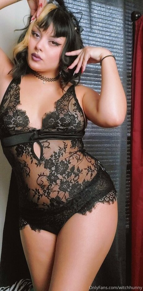 witchhunny pretty model images