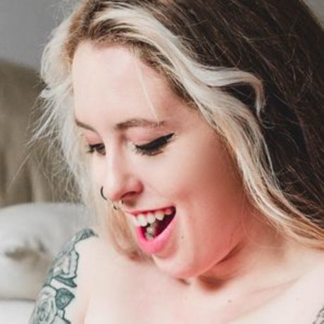 Adistoker nudes actress images