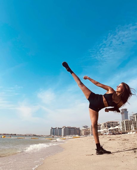 18 year old onlyfans beautiful naked picture