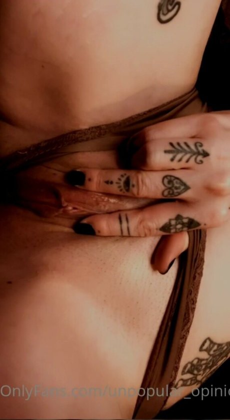 Unpopular opinion queen model pretty img