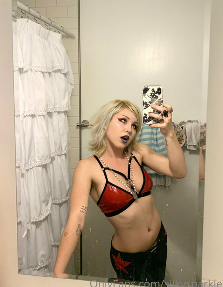 Paris Sun high quality actress photo