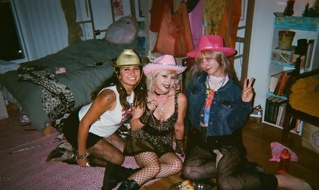 Paris Sun nice pornstar photo