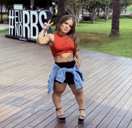 Vithoria Papel star high quality pics