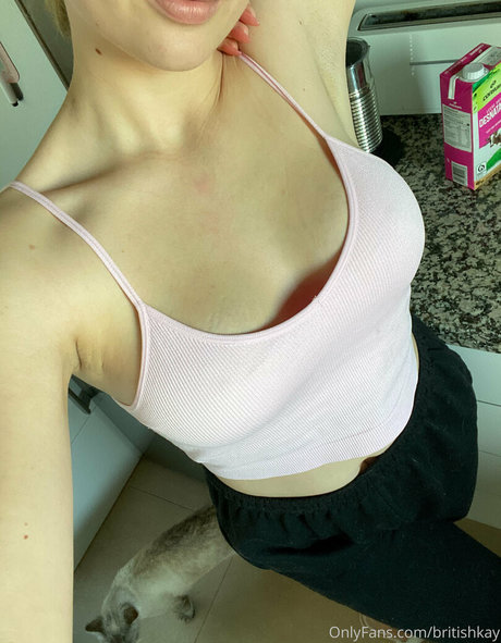 kayklou pornstar nudes image