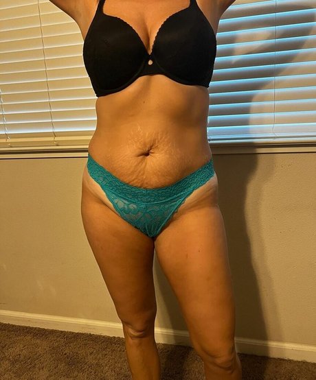 SexyShyStacyVIP perfect actress photos