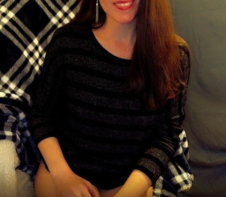 Molly Nova star pretty pic