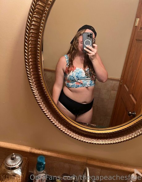 hotwife peachesfree Quick photo