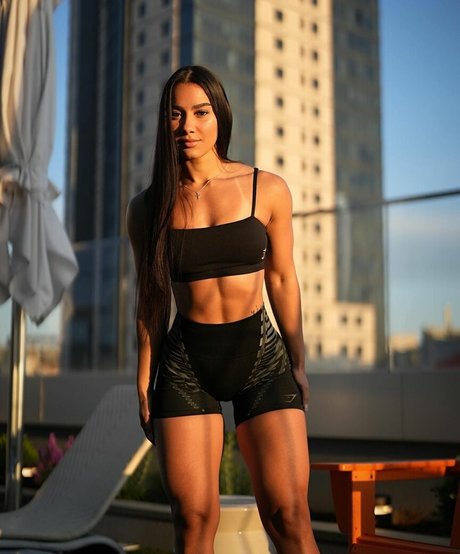 Analis Cruz high quality pornstar images