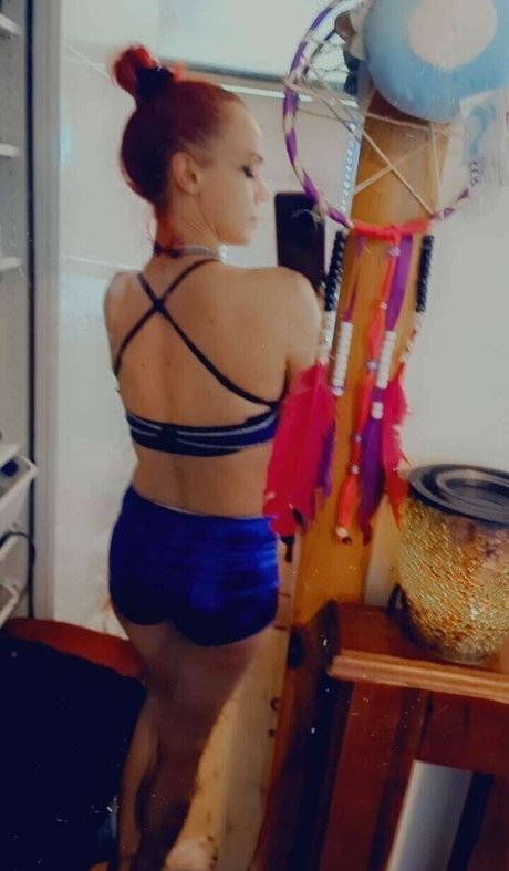 Shein top model photo