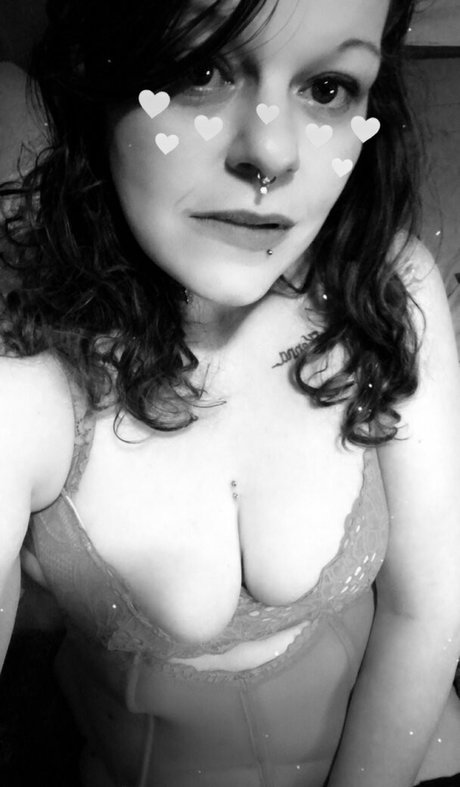 mama is naughtyfree art model pics