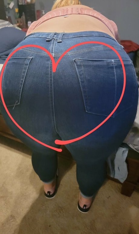 college slut onlyfans exclusive pics