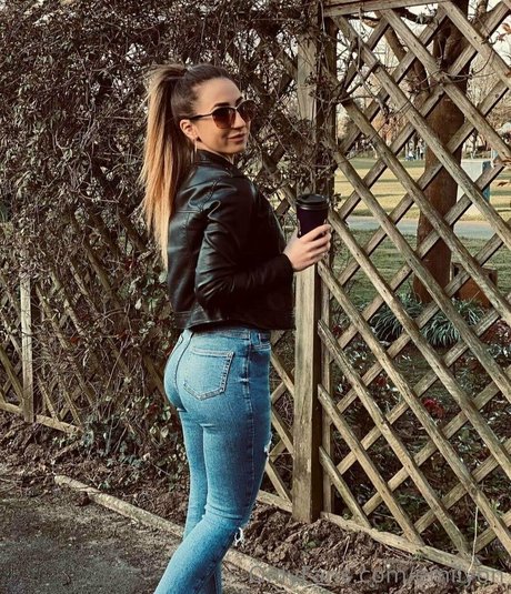 emilyon pornographic star gallery