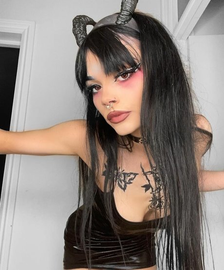 Portsmouth free actress photos