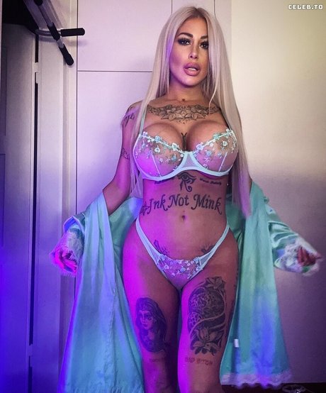 Bellydah nude actress pictures