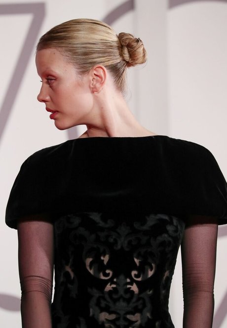 Mia Goth art pornstar photo