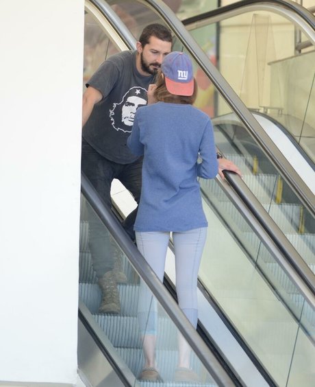 Mia Goth erotic actress galleries