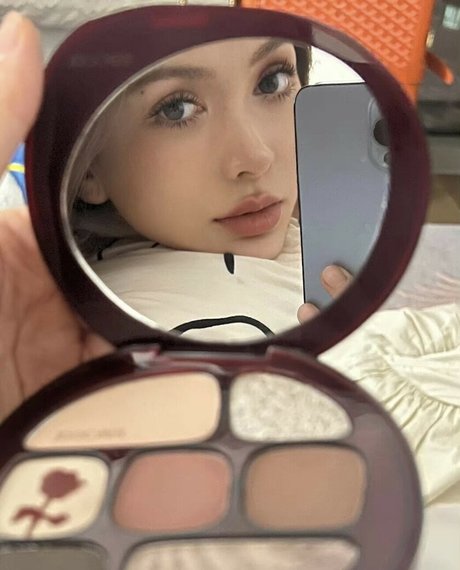 boobs selfie onlyfans pretty pic