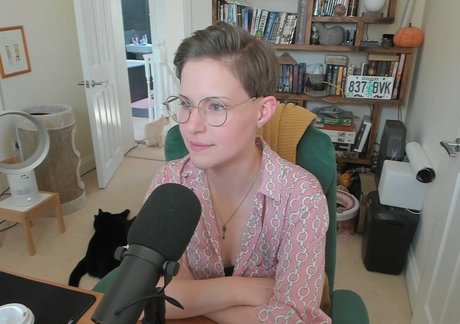 Dodger model nudes photo