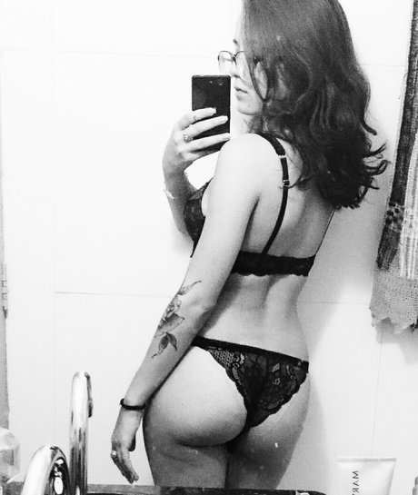 betinices art actress gallery