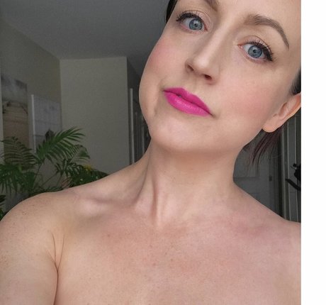 Emma Orchid pornstar art pictures