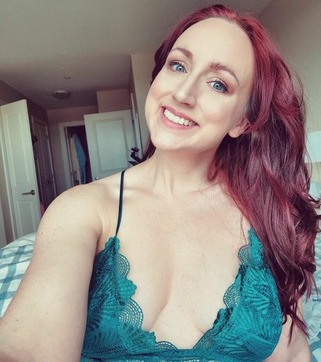 Emma Orchid star porn pic