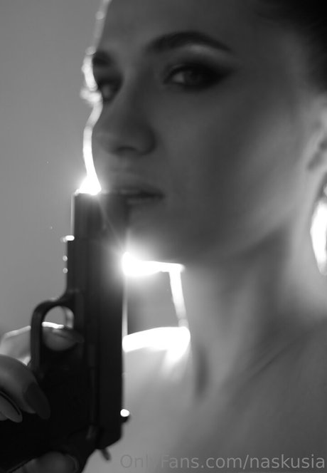 naskusia nudes star image