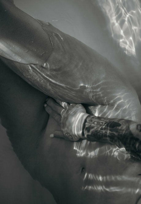 thiskindasnow model pornographic galleries