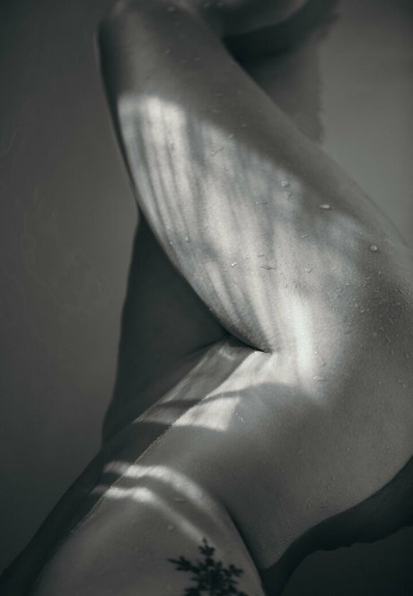 hooters onlyfans hot naked gallery