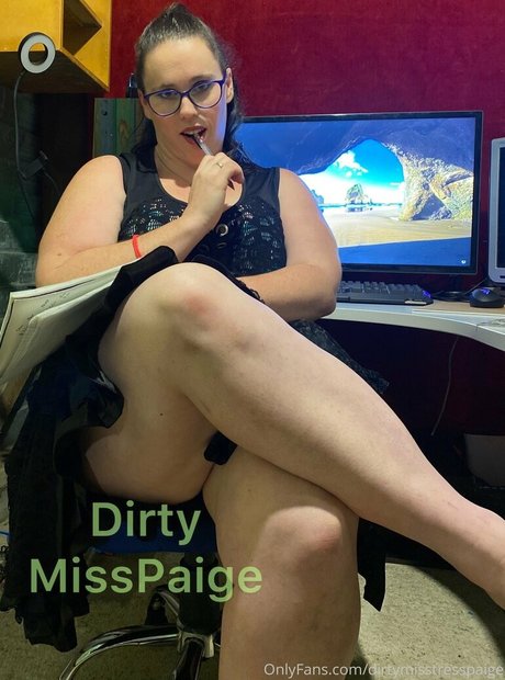 dirtymisstresspaige pornstar nude pic