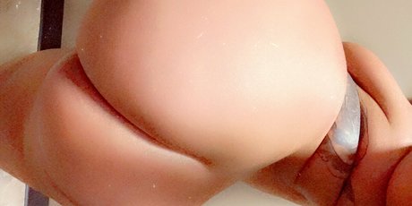 katiee0102 porn star image