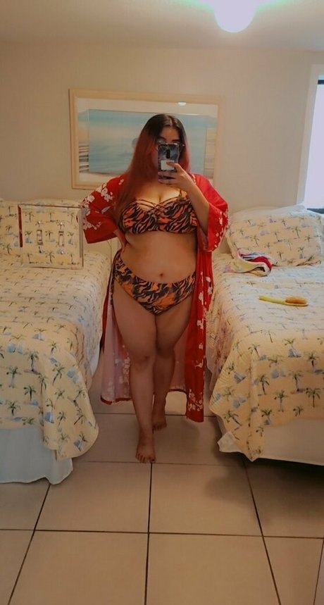 peekscalymedusa pretty pornstar photo