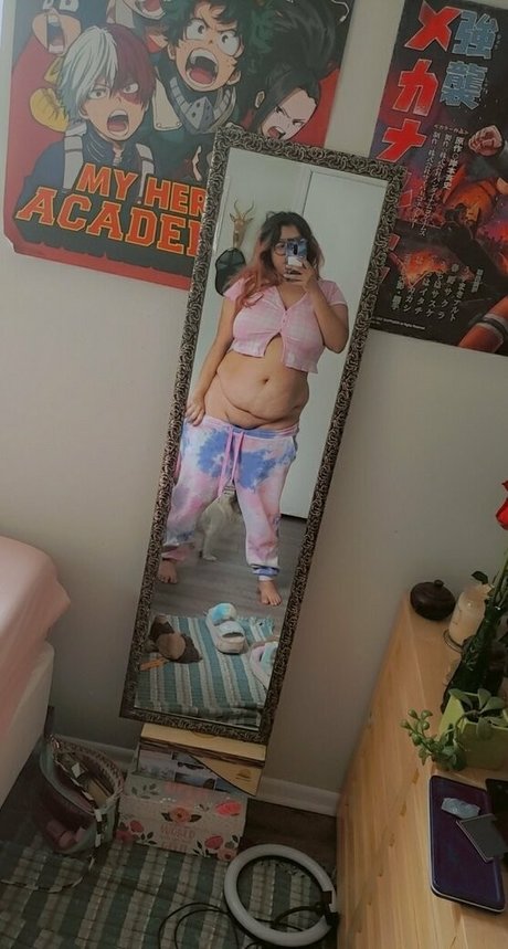 peekscalymedusa naked star pictures