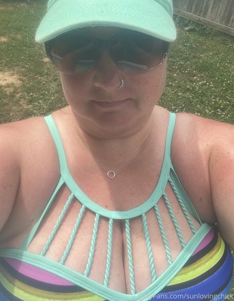 sunlovingchick xxx model photo