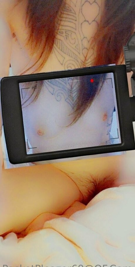 asian brunette onlyfans nude pic