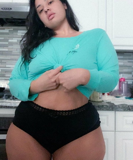 Datgorl erotic star image